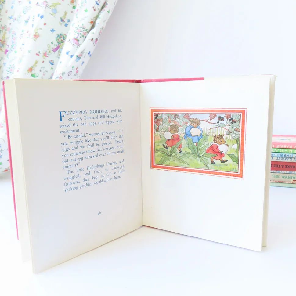 VINTAGE book - Hare Joins the Home Guard (1970)