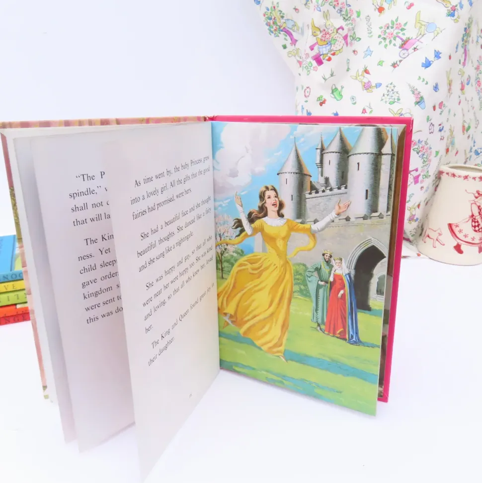 VINTAGE Ladybird book - Sleeping Beauty (late 1970s)